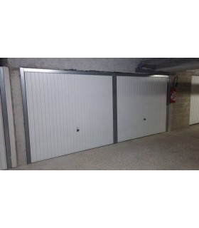 Porte de garage basculante débordante mesures standardisées  (2400 mm x 2000mm)