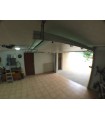 Porte de garage sectionnelle plafond avec portillon fixation moteur
