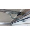 Porte de garage sectionnelle plafond avec portillon fixation moteur